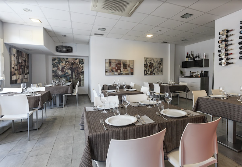 As de Guía, Restaurant in Santona