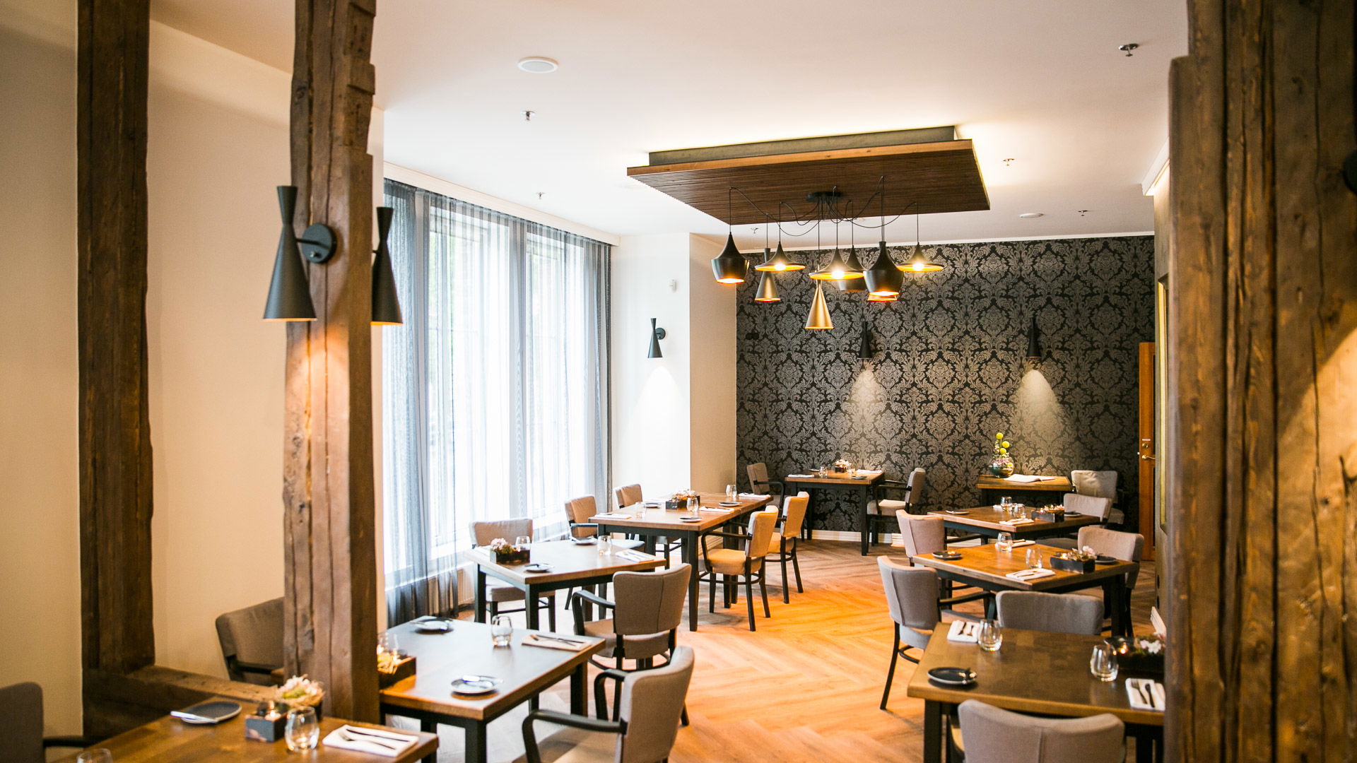 Villa Wesset, Restaurant in Parnu