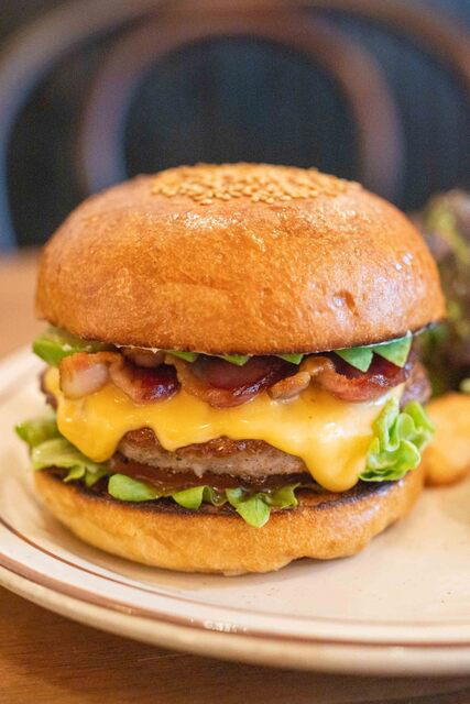 CRITTERS BURGER, Osaka, Japan