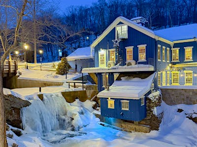 Brushmill by the Waterfall, Restaurant in Chester