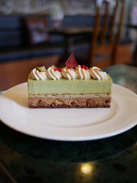 GATEAU DES BOIS LABORATOIRE Raboratowāru, Restaurant in Nara