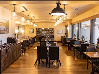 Gustav Chophouse & Bar, Restaurant in Collingwood