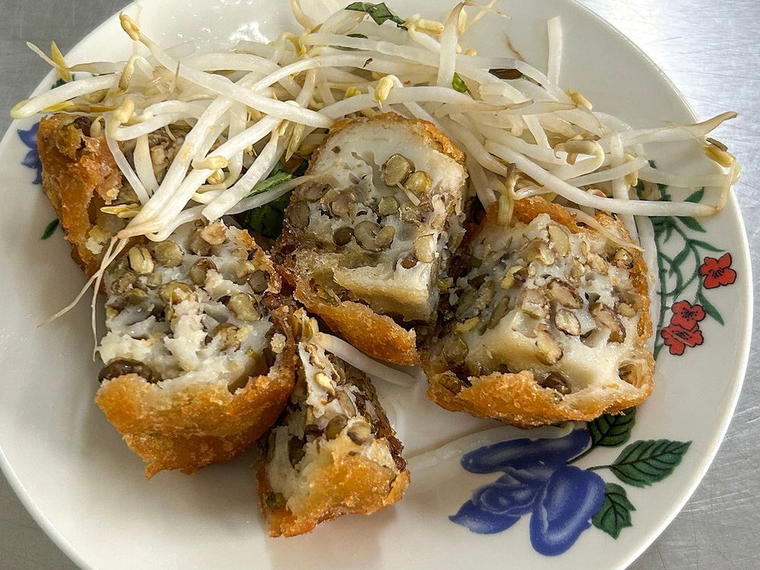 Bánh Cuốn Tây Hồ 127, Ho Chi Minh City, Vietnam