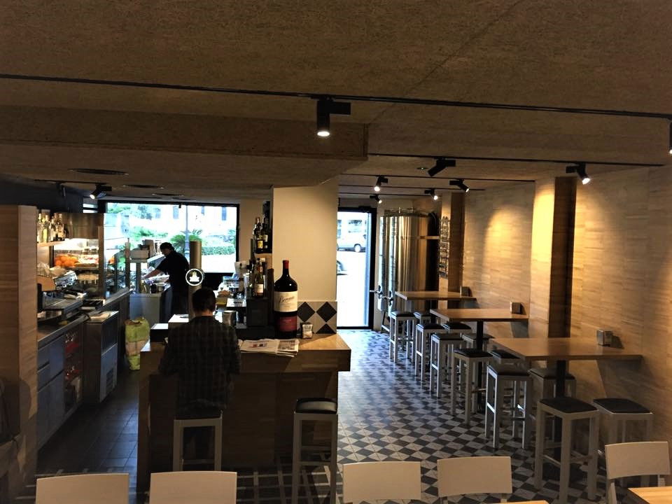 Cervecería Erajoma, Restaurant in València