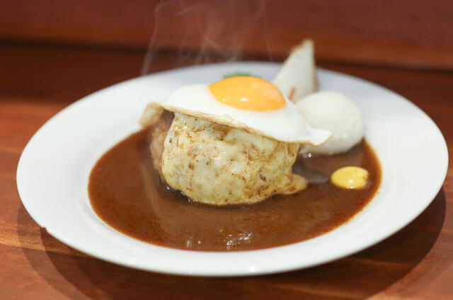 Hamburger Steak Shokudo Enomoto Yoshihiro Shoten restaurant in Nagoya, Japan
