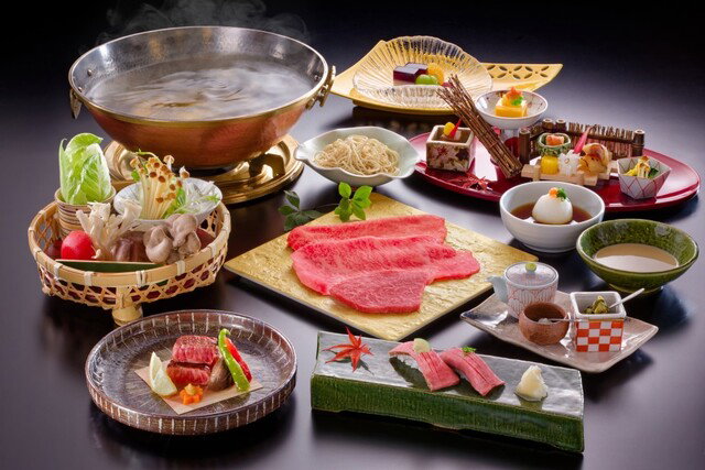 Taka Fuku Nagoya JR sentoraru tawāzu ten, Nagoya, Japan