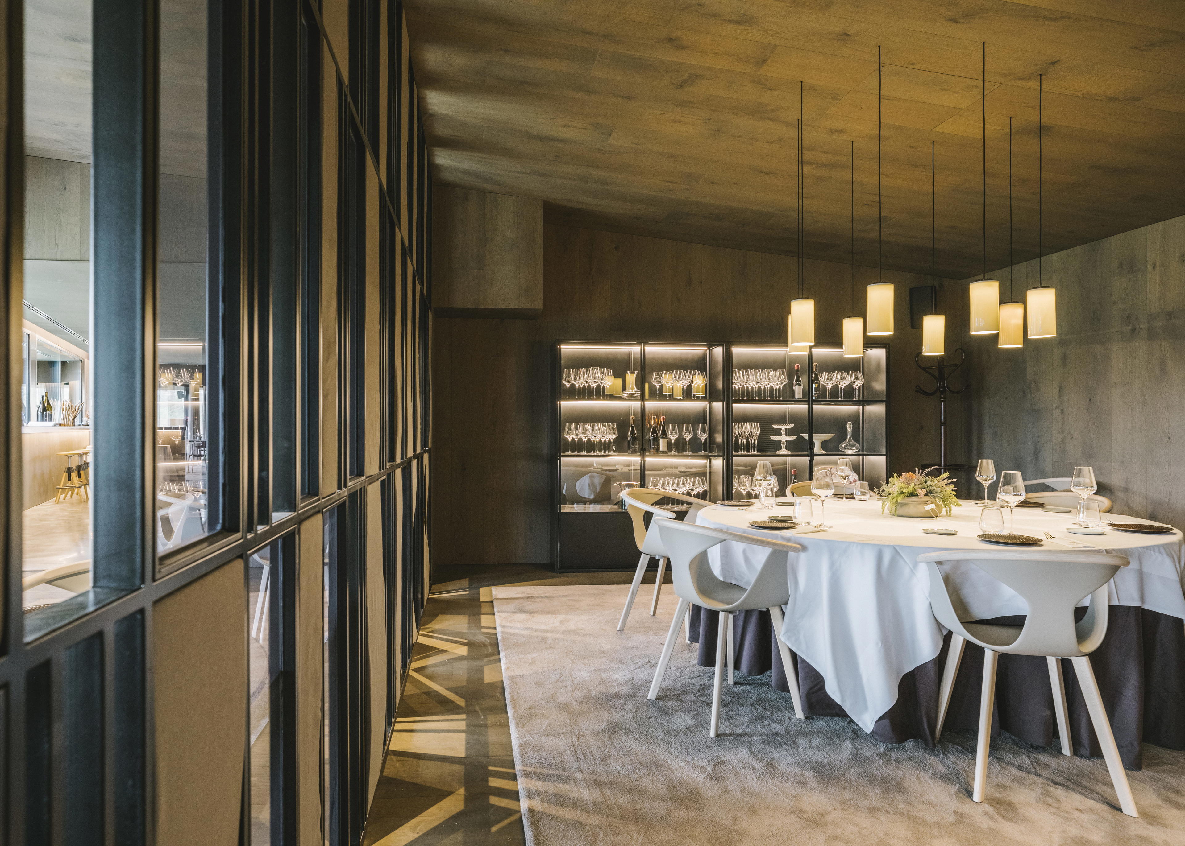 Bages 964. Oller del Mas restaurant in Manresa