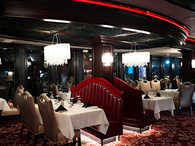 Dean Martin's Lanning's, Akron, United States