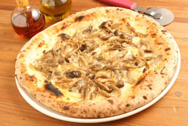 Kamayaki Pizza no Mise La Bieru, Restaurant in Tone-gun