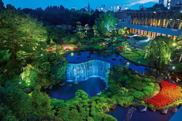 Garden Lounge, Restaurant in Tokyo