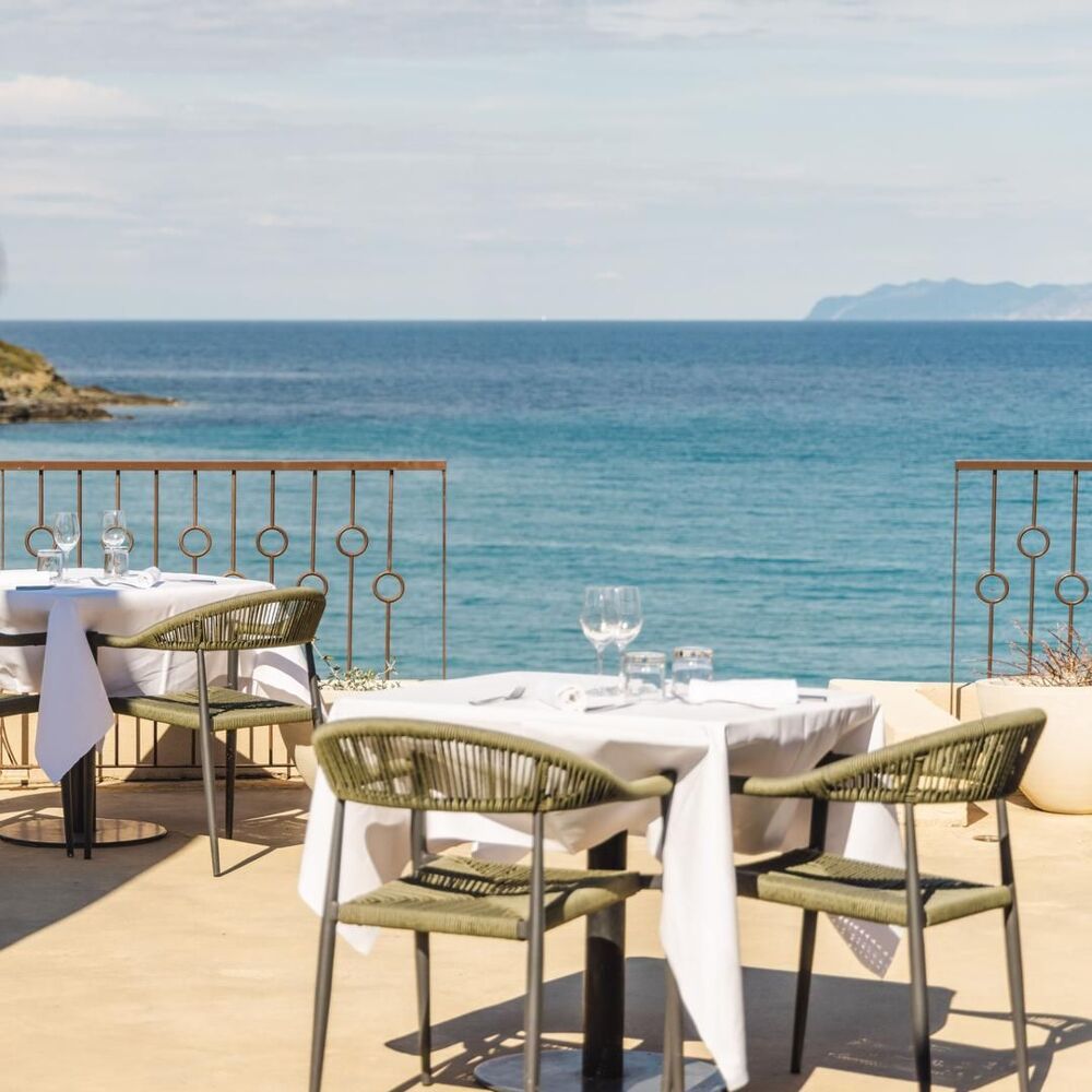 La Table restaurant in Cagnano