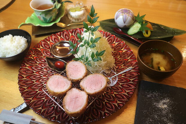 Épais Coup, Restaurant in Osaka