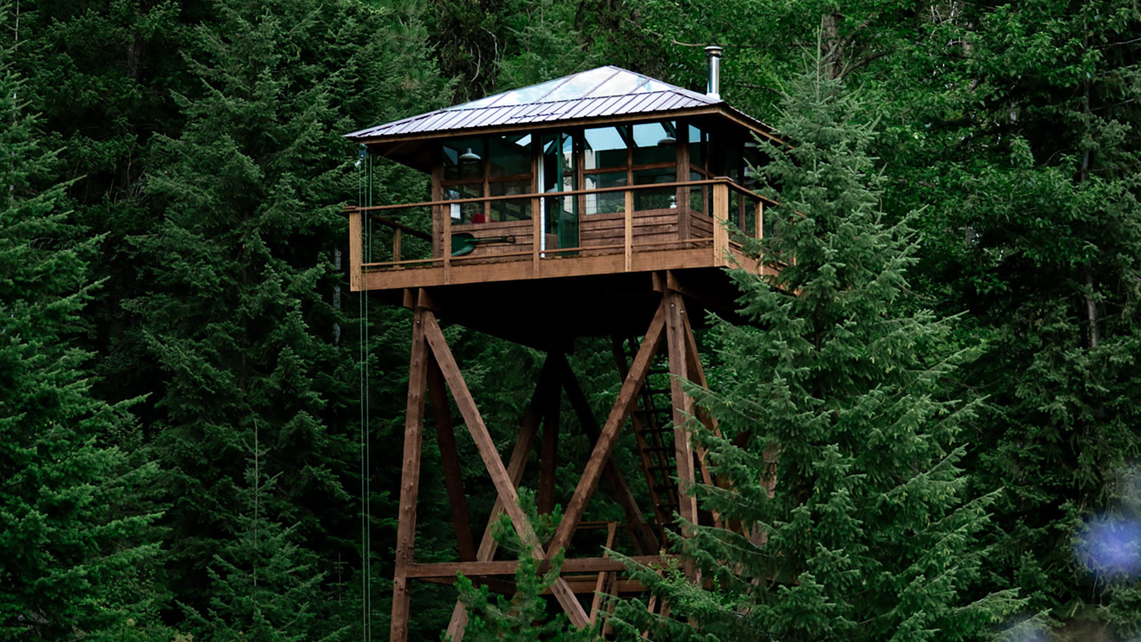 Moonpass Lookouts hotel in Wallace, United States