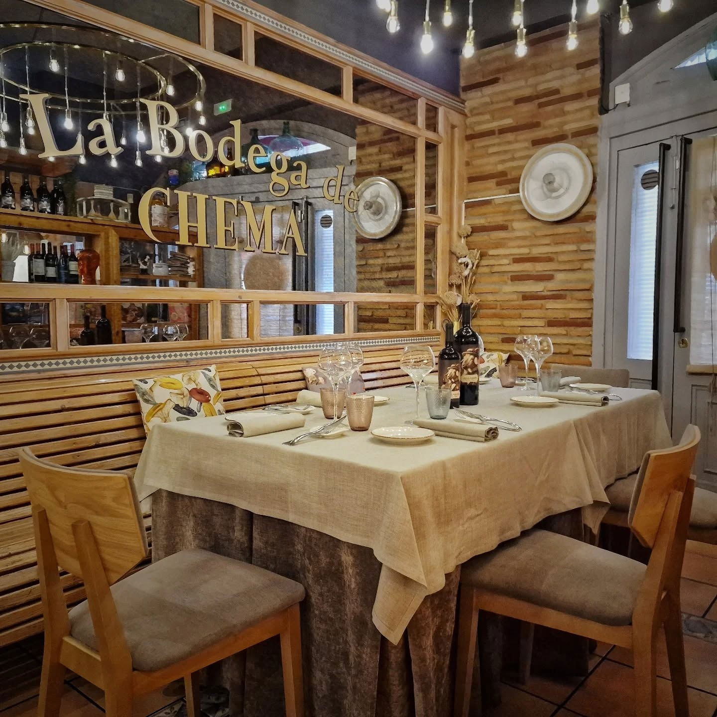 La Bodega de Chema, Restaurant in Zaragoza