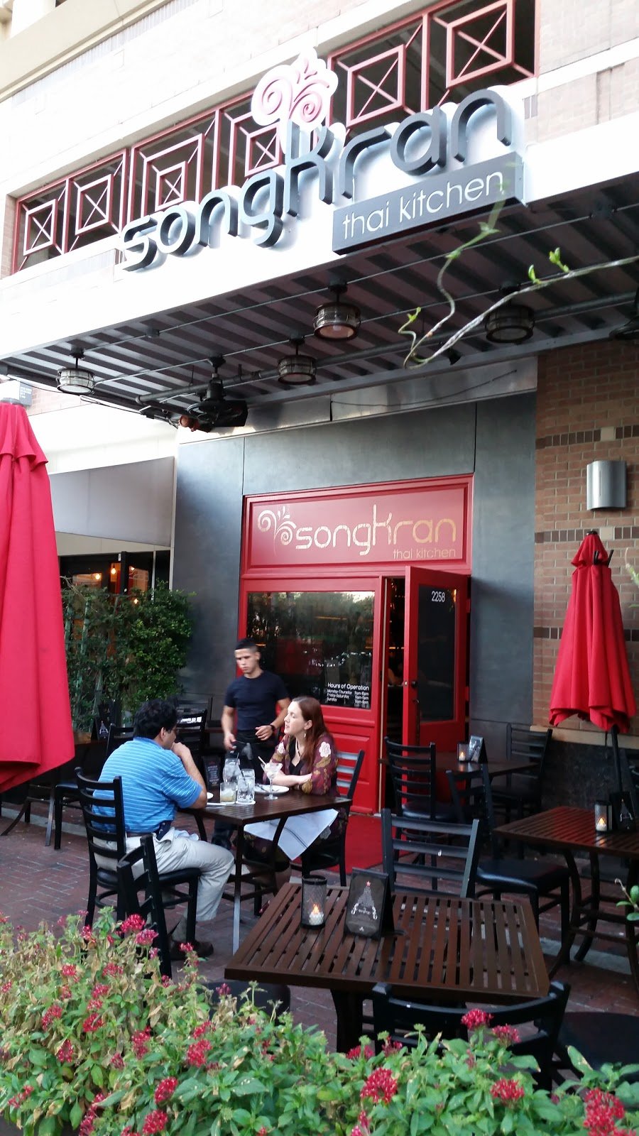 Songkran Thai Kitchen, Restaurant in Houston