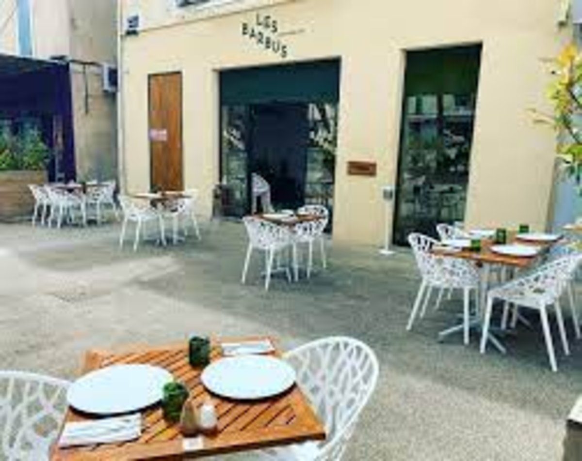 Les Barbus, Restaurant in Pertuis