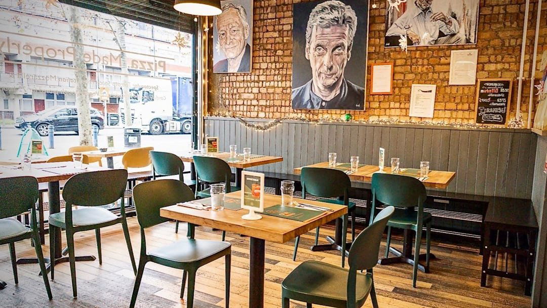 The Pizza Room - Poplar, Restaurant in London
