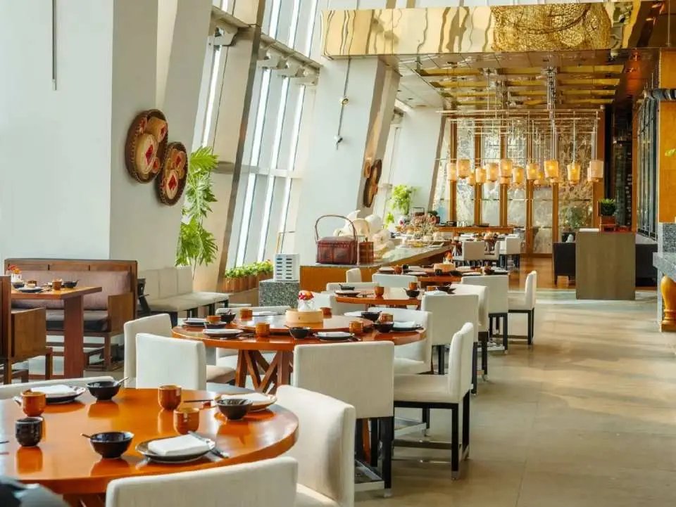 100 Century Avenue Cantonese, Shanghai, China