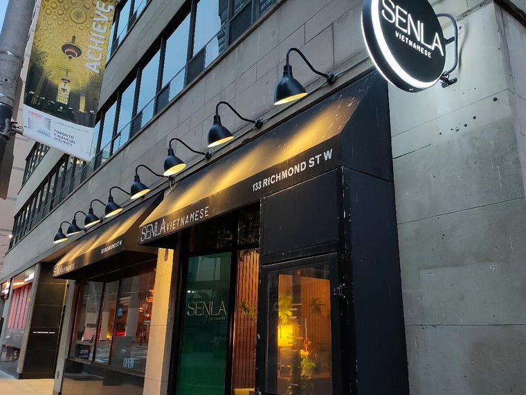 Senla, Toronto, Canada