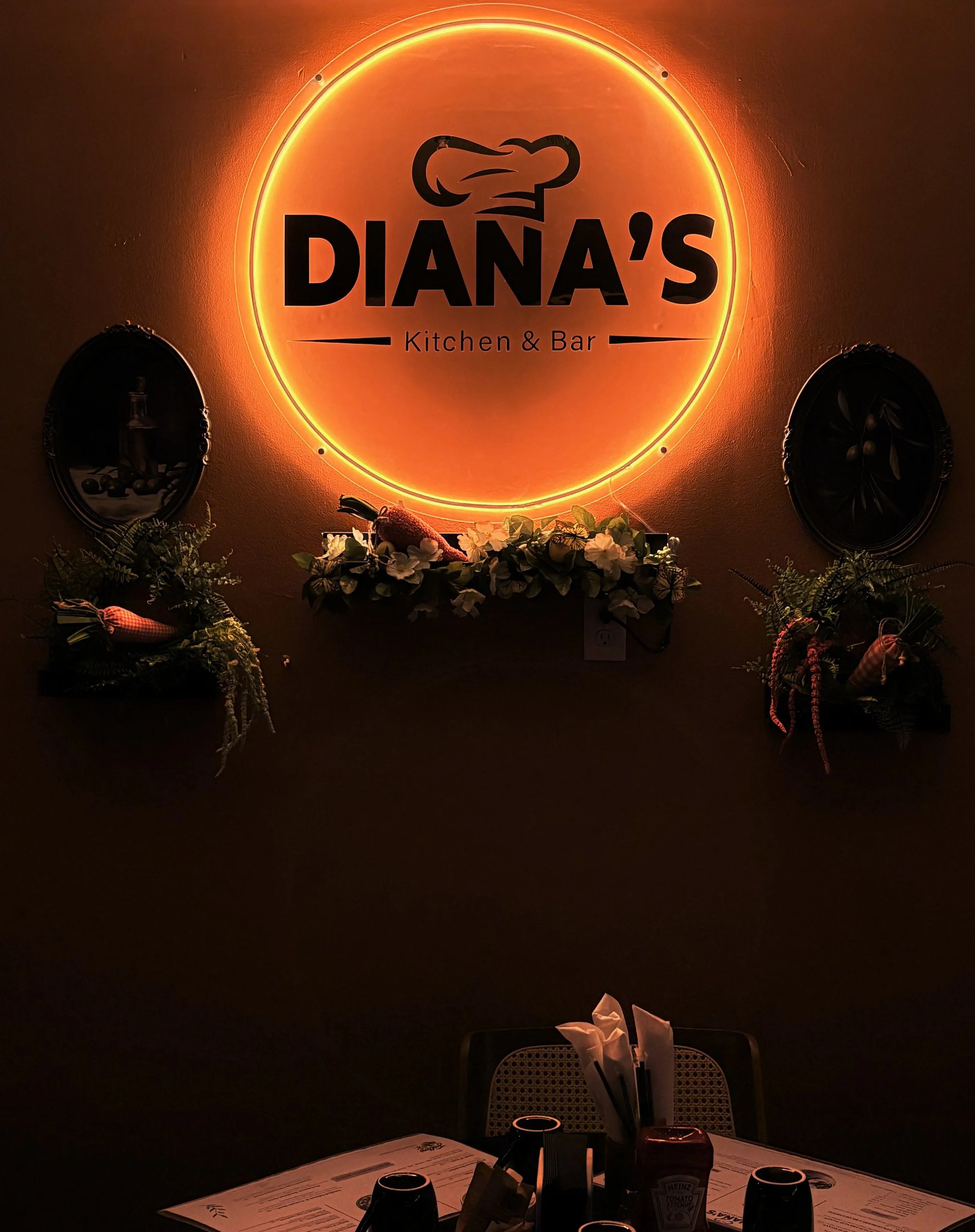 Diana's Kitchen & Bar, Restaurant in Chatham