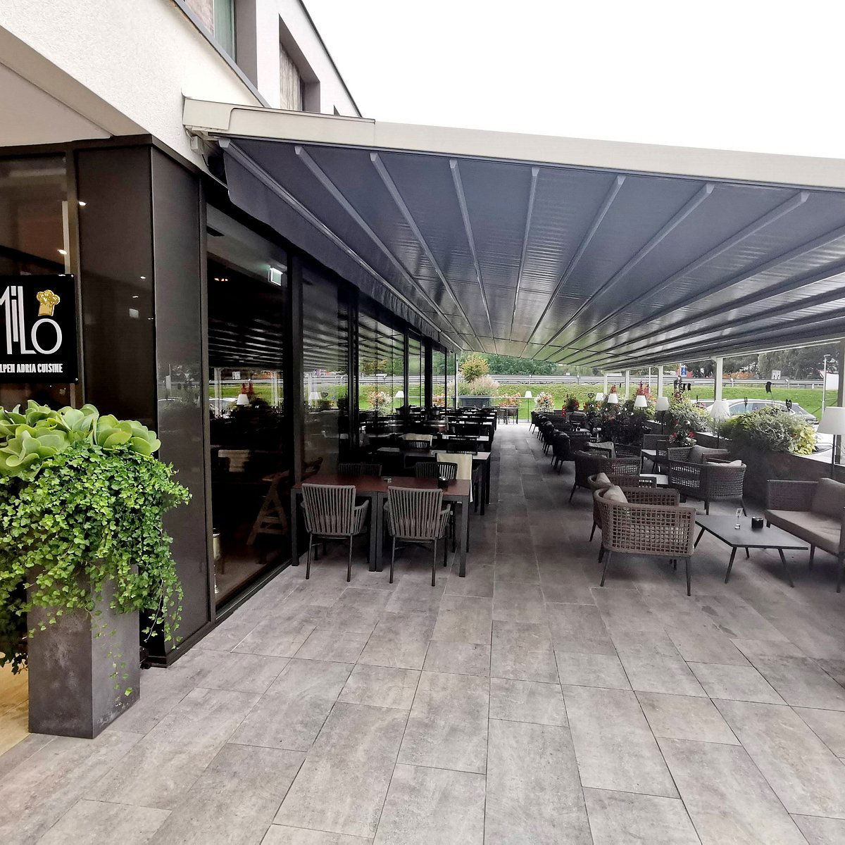 Milo, Restaurant in Villach