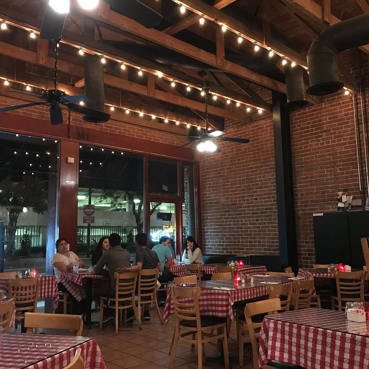 The Kitchen Italian Cafe & Pizzeria, Restaurant in Pasadena