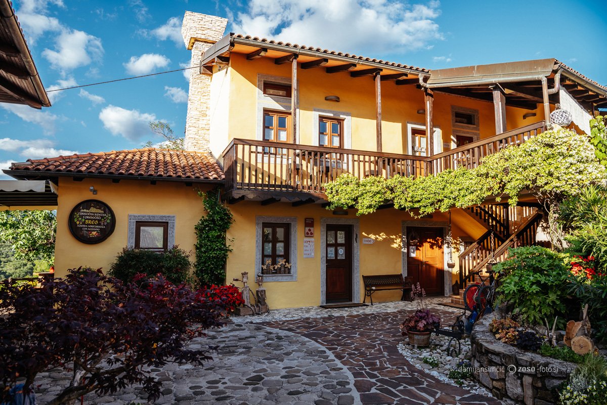 Turistična Kmetija Breg restaurant in Brda, Slovenia
