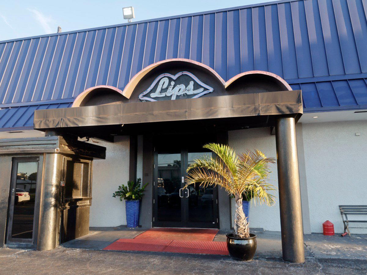 Aquaplex Fort Lauderdale / Lips restaurant in Oakland Park, United States