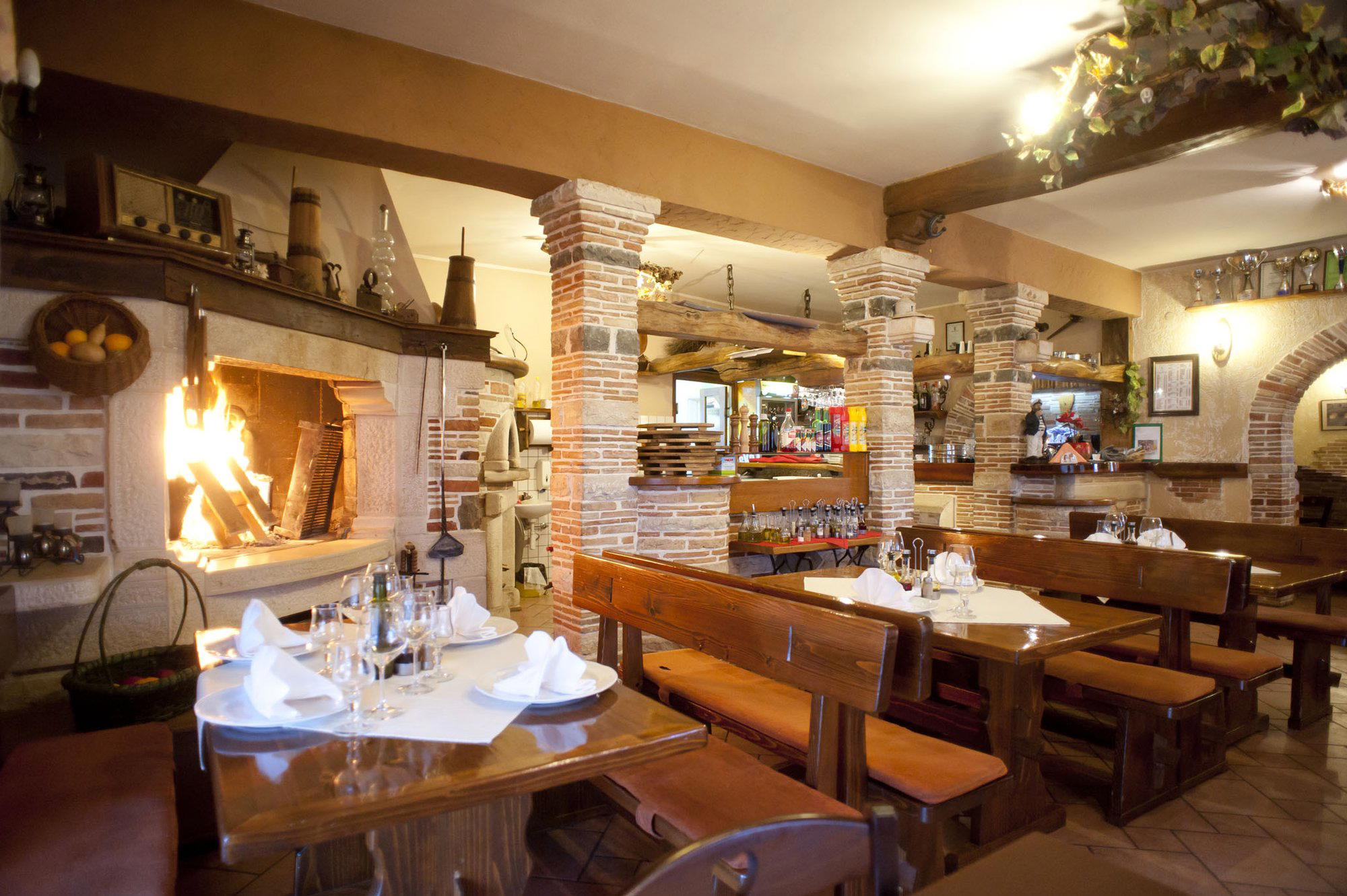 Kantina Melon restaurant in Petrovija, Croatia