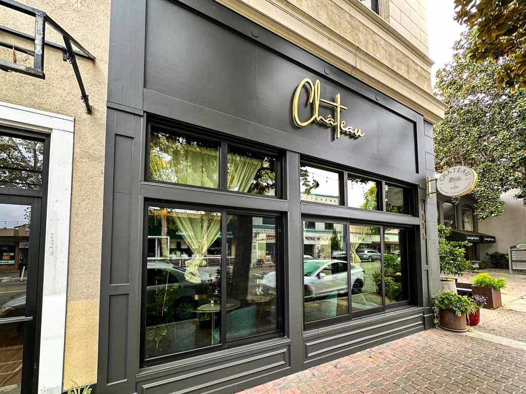 Chateau restaurant in Walnut Creek, United States