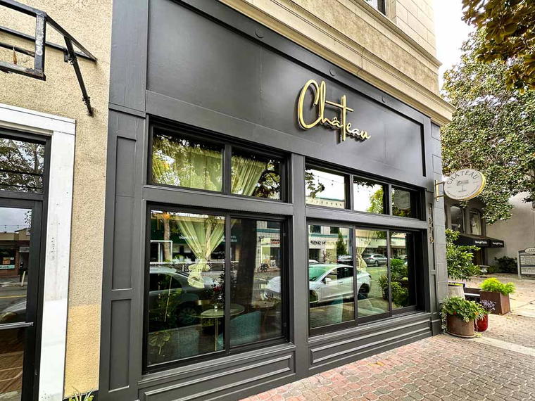 Chateau, Walnut Creek, United States
