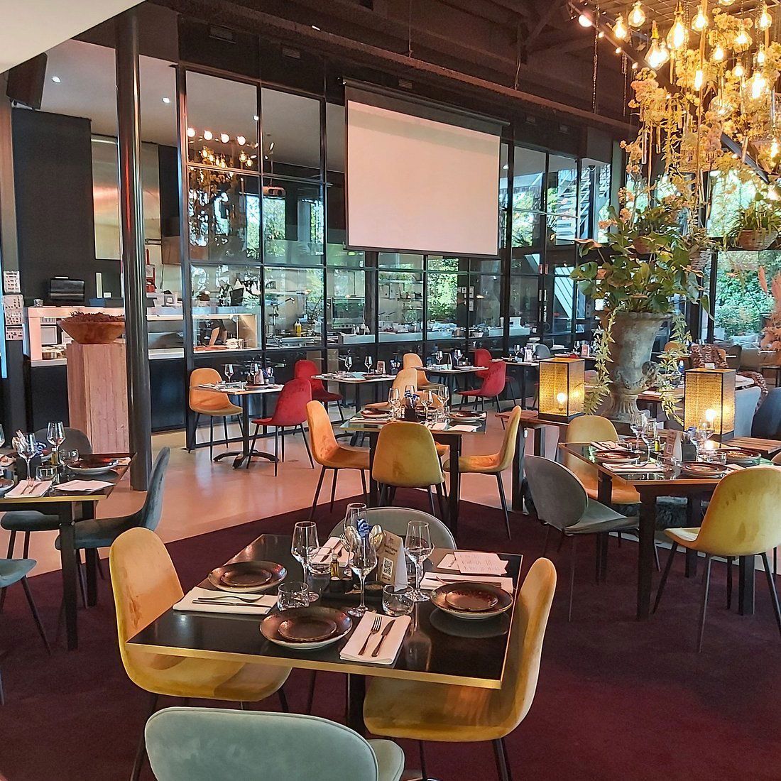 Jones, Restaurant in Schilde