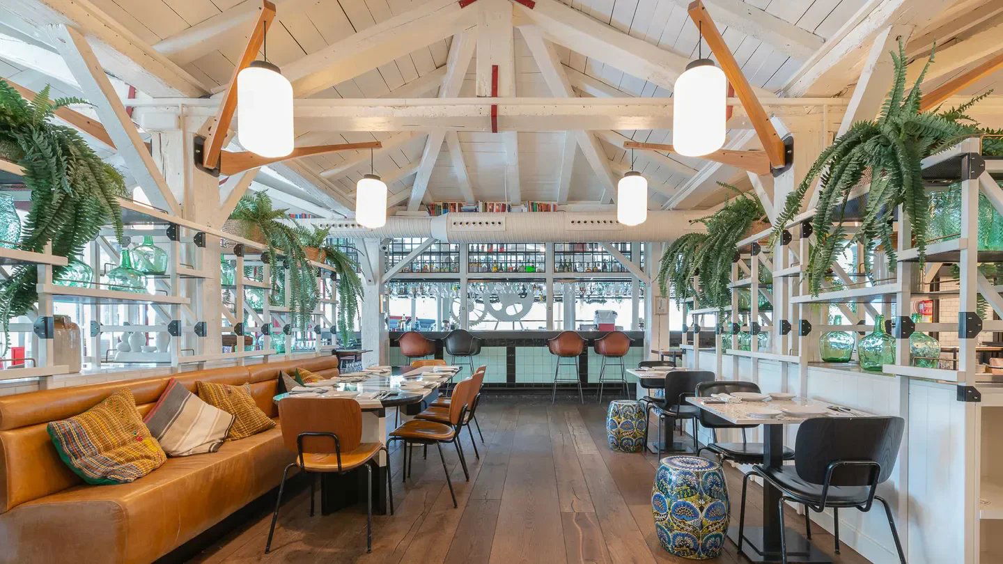 MC Beach, Restaurant in Marbella