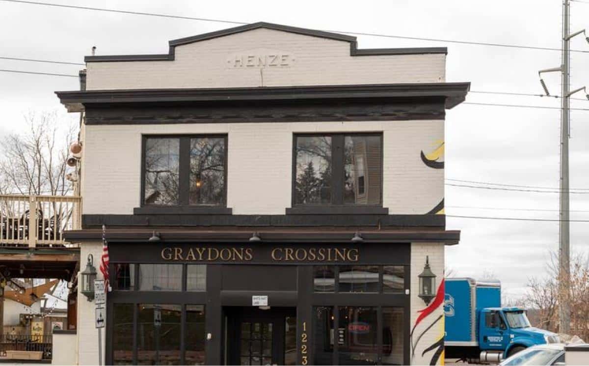 Graydon's Crossing, Restaurant in Grand Rapids