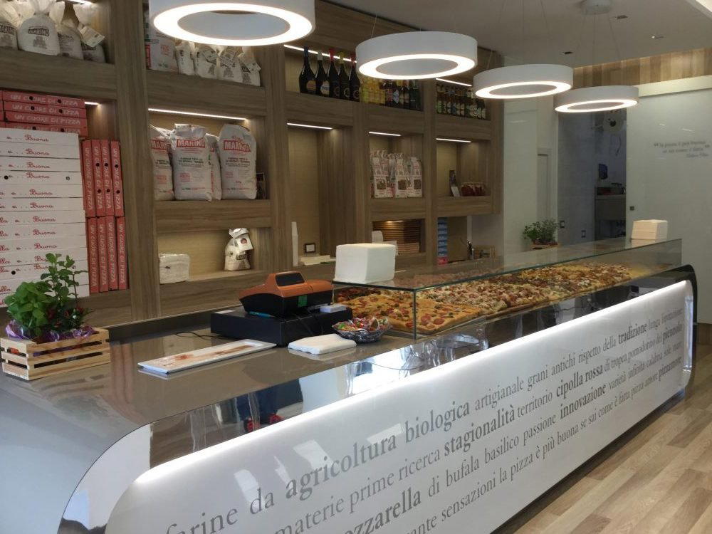 Oliva Pizzamore restaurant in Acri