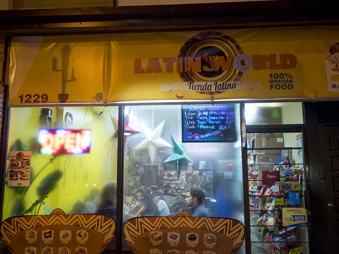 Latin World Store, Restaurant in Toronto