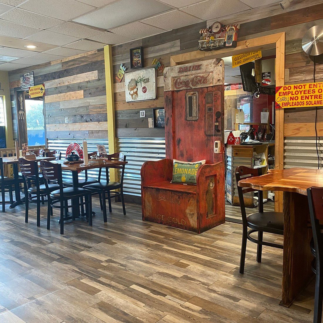 Willie's Pinchos, Restaurant in Orlando