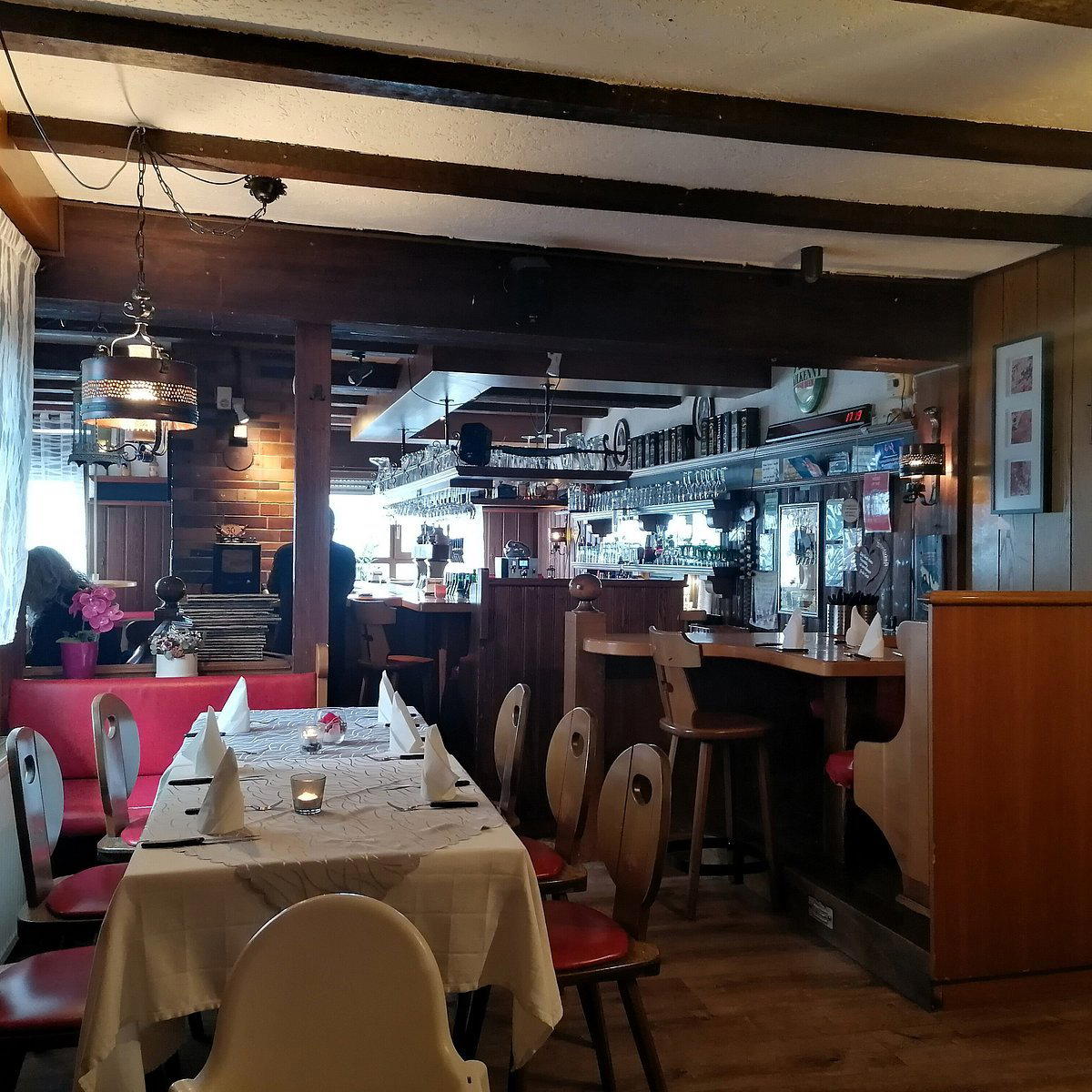 Restaurant Kaminstubb restaurant in Worth Am Rhein, Germany