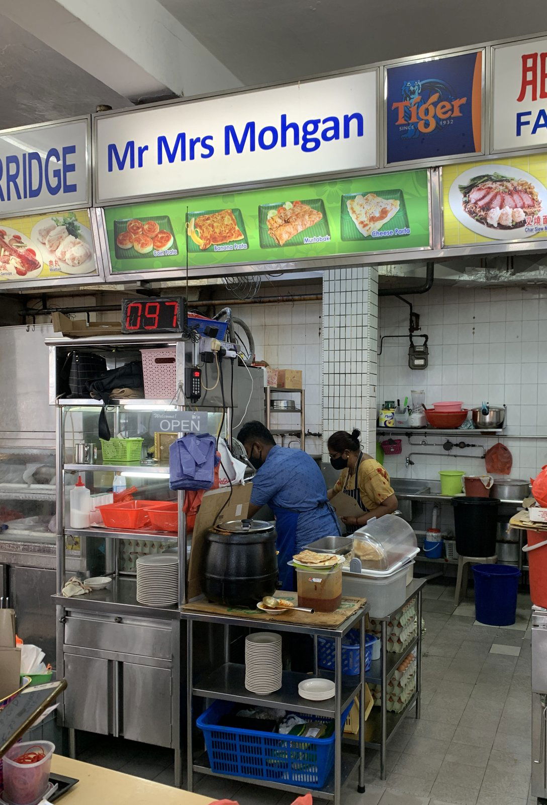 Mr & Mrs Mohgan’s Super Crispy Roti Prata, Restaurant in Singapore
