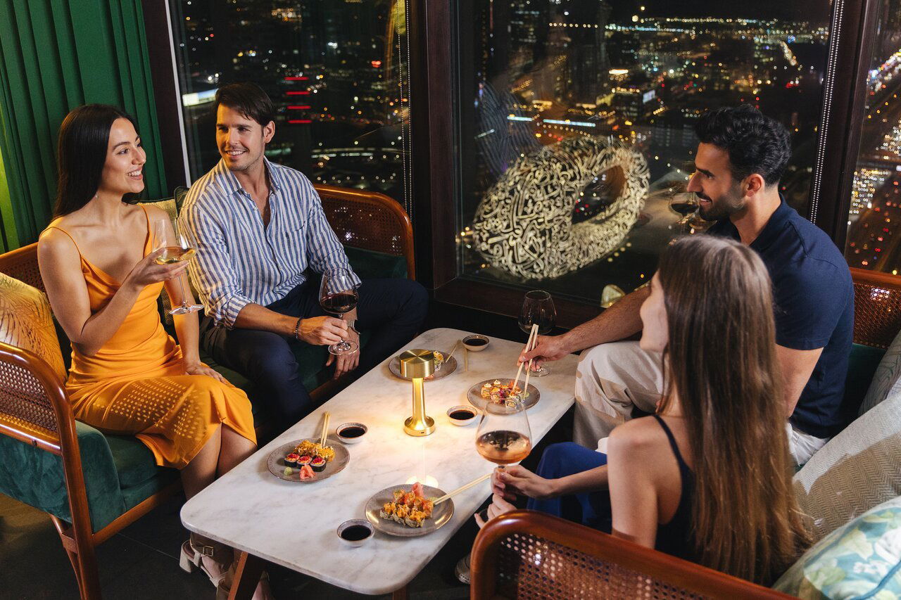 Window, Restaurant in Dubai