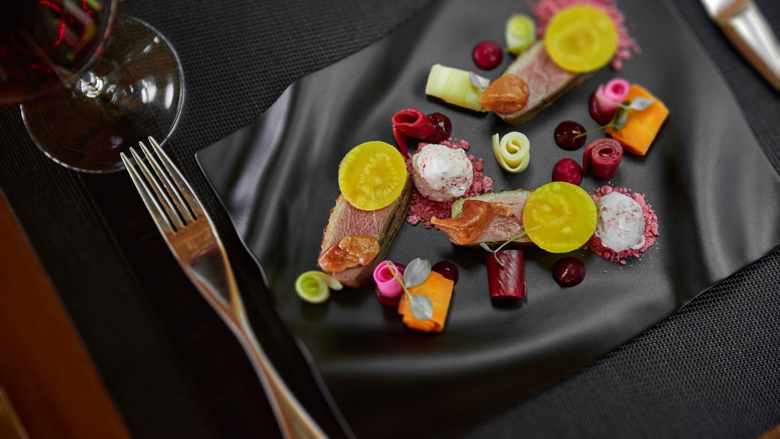 Jing Restaurant, Restaurant in Constance Halaveli