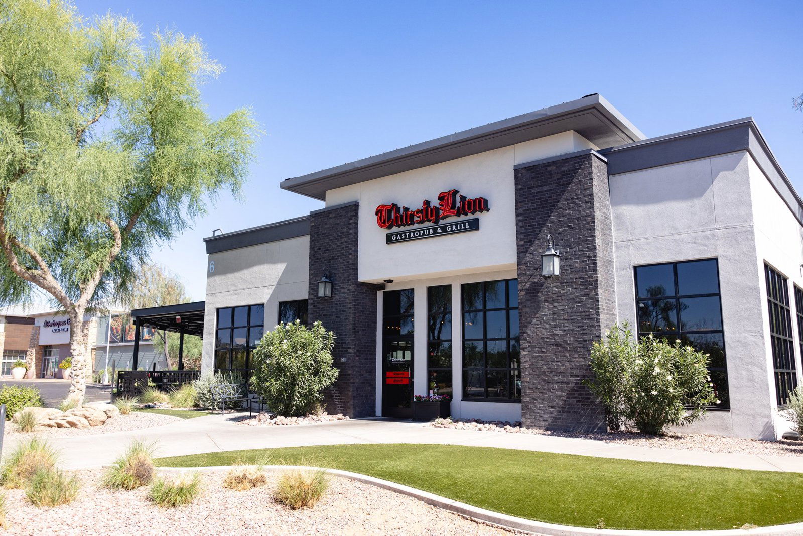 Thirsty Lion, Restaurant in Chandler