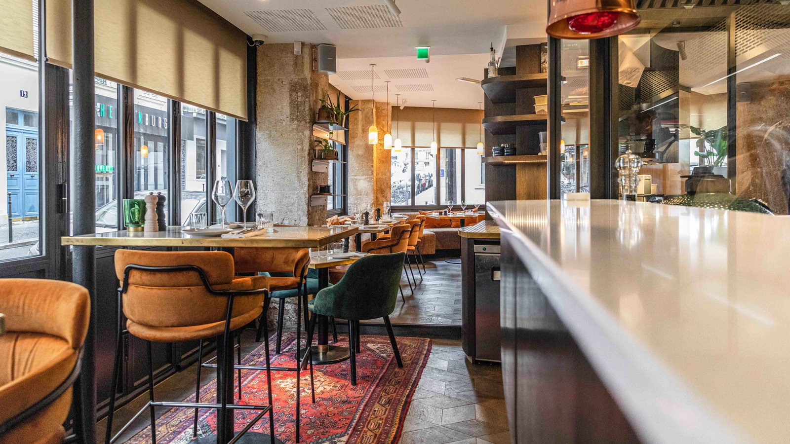 Mogo, Paris, France
