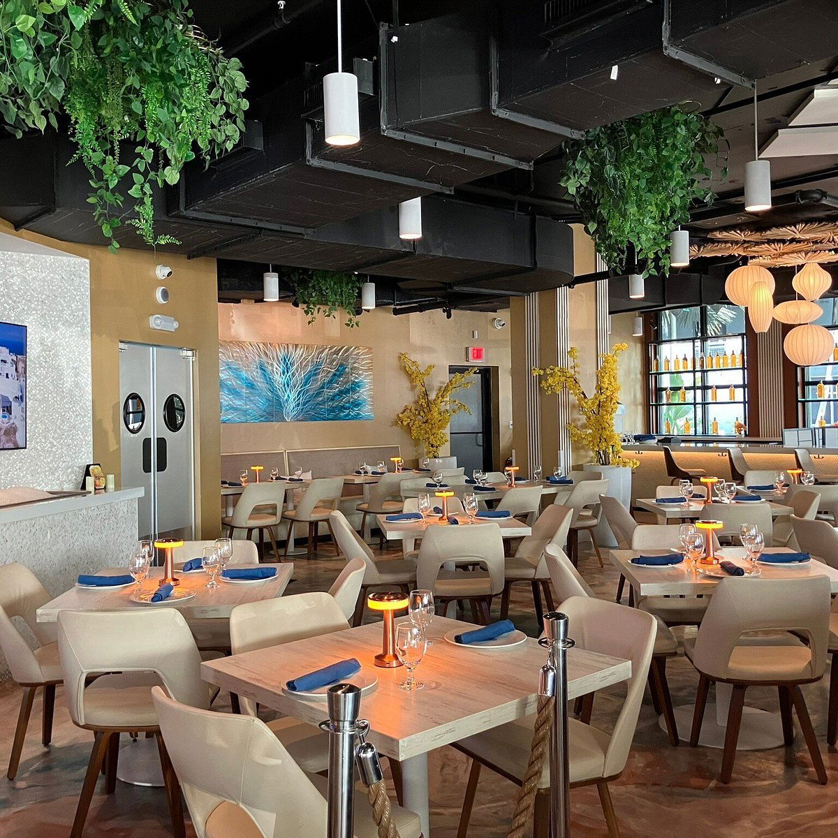 Lefkes Estiatorio, Restaurant in Delray Beach