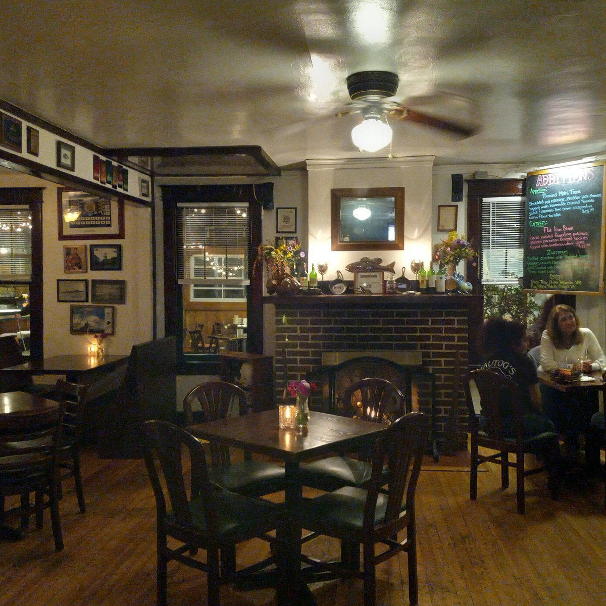 Tautog's Restaurant, Virginia Beach, United States