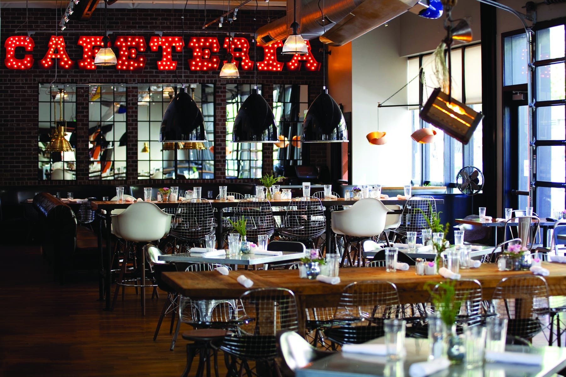 Cafeteria 15L, Restaurant in Sacramento