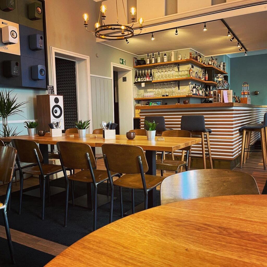 OWLs Listeningbar & Restaurant restaurant in Bielefeld, Germany