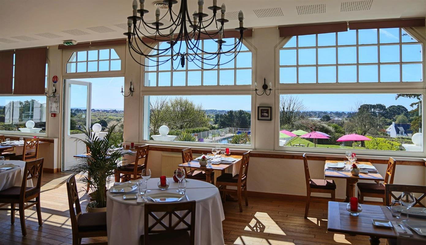 Le Tumulus restaurant in Carnac, France