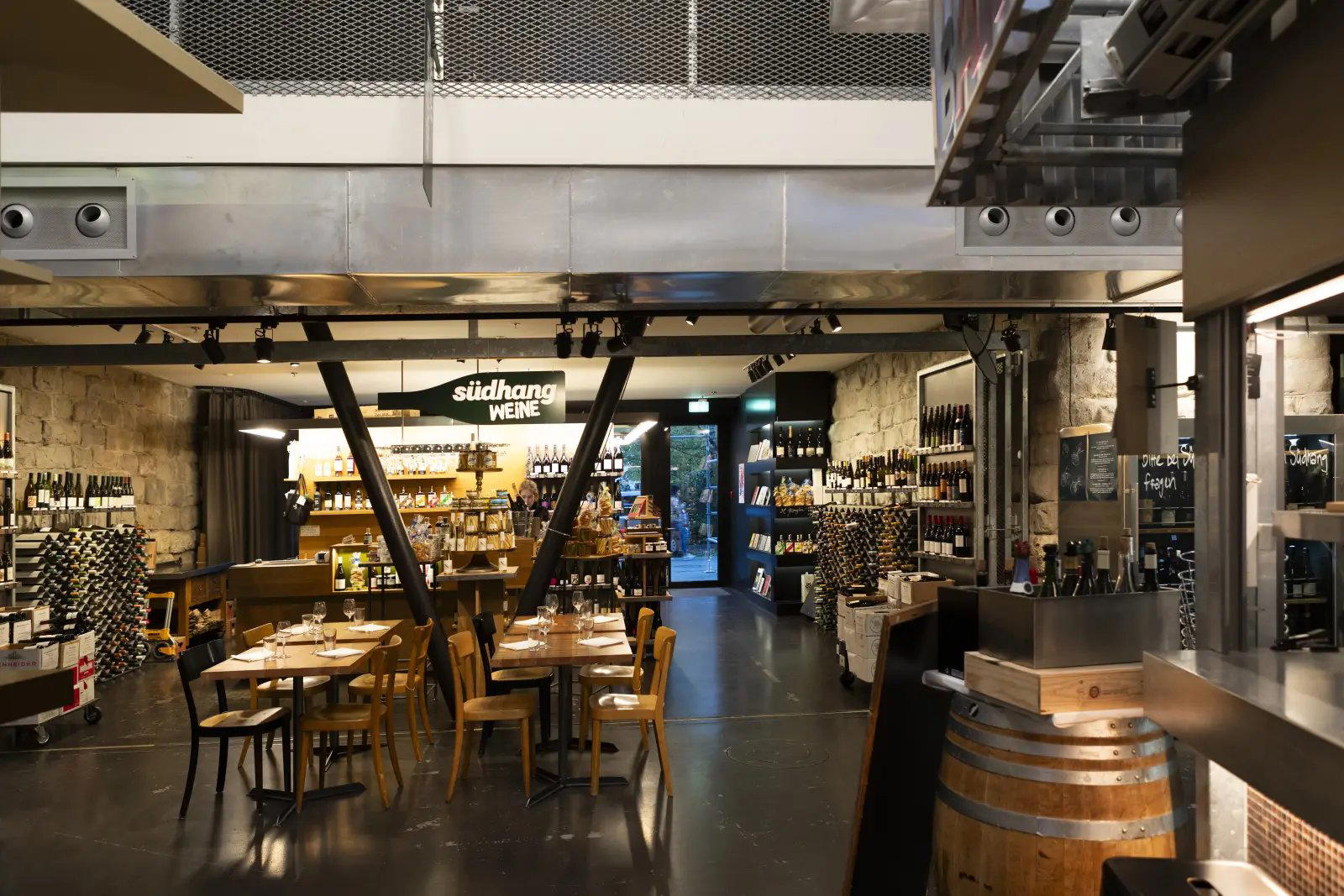 Südhang Markthalle restaurant in Zürich, Switzerland