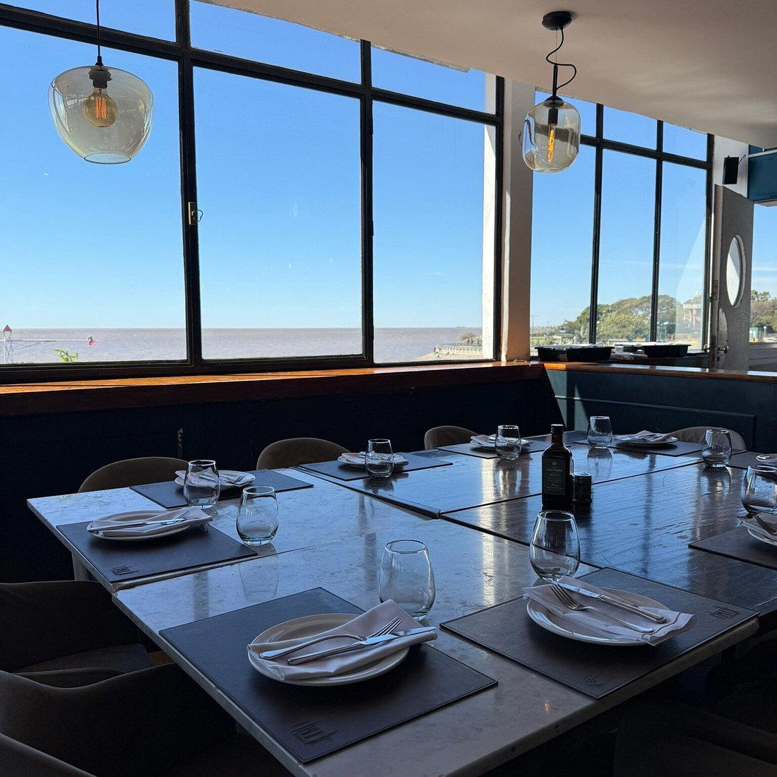 El Muelle restaurant in Buenos Aires, Argentina